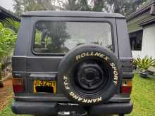 https://riyasewana.com/uploads/mahindra-bolero-ex-2007-2412461112842.jpg