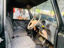 https://riyasewana.com/uploads/mahindra-bolero-full-15160744983.jpg