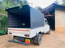 https://riyasewana.com/uploads/mahindra-bolero-maxi-2011-2414164812674.jpg