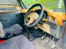 https://riyasewana.com/uploads/mahindra-bolero-maxi-2015-59264112954.jpg