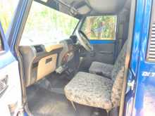 https://riyasewana.com/uploads/mahindra-bolero-maxi-2016-176232112274.jpg