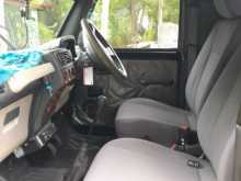https://riyasewana.com/uploads/mahindra-bolero-maxi-21110950186.jpg