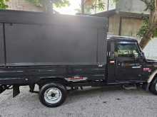 https://riyasewana.com/uploads/mahindra-bolero-pickup-24100942882.jpg
