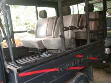https://riyasewana.com/uploads/mahindra-bolero-safari-231127074152.jpg