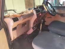 https://riyasewana.com/uploads/mahindra-camper-gold-2011-2514223312363.jpg