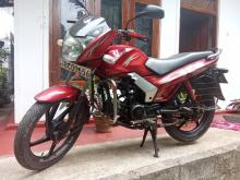 Mahindra Centuro 2016 Motorbike