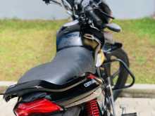 https://riyasewana.com/uploads/mahindra-centuro-81045264483.jpg