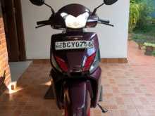 Mahindra Gusto 2015 Motorbike