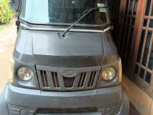 Mahindra Gio 2010 Lorry