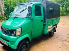 Mahindra Gio 2010 Lorry