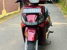 Mahindra Gusto 2016 Motorbike
