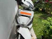 Mahindra Gusto 2014 Motorbike