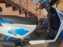 https://riyasewana.com/uploads/mahindra-gusto-125-191442076605.jpg