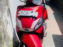 Mahindra Gusto 2015 Motorbike