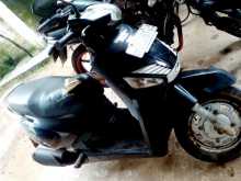 Mahindra Gusto 2015 Motorbike
