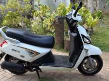 Mahindra Gusto 2015 Motorbike