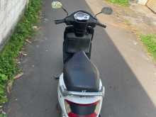 Mahindra Gusto 2019 Motorbike