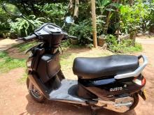 Mahindra Gusto 2016 Motorbike