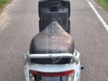 https://riyasewana.com/uploads/mahindra-gusto-24185833677489.jpg
