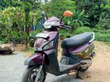 Mahindra Gusto 2015 Motorbike