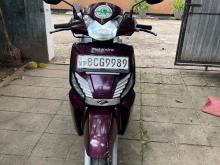 Mahindra Gusto 2015 Motorbike