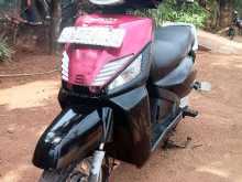 Mahindra Gusto 2015 Motorbike