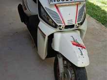 https://riyasewana.com/uploads/mahindra-gusto-3013323722143.jpg