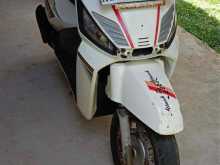 Mahindra Gusto 2015 Motorbike