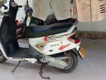 https://riyasewana.com/uploads/mahindra-gusto-3013325024013.jpg
