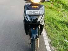 Mahindra Gusto 2015 Motorbike
