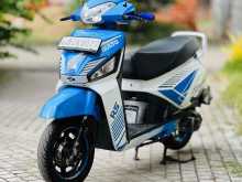 https://riyasewana.com/uploads/mahindra-gusto-512443022262.jpg