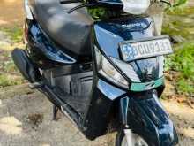 Mahindra Gusto 2015 Motorbike