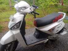 https://riyasewana.com/uploads/mahindra-gusto-7641504622.jpg