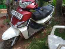 Mahindra Gusto 2016 Motorbike