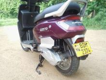 https://riyasewana.com/uploads/mahindra-gusto-81645526815.jpg