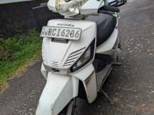 Mahindra Gusto 2014 Motorbike