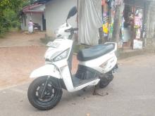 Mahindra Gusto 2015 Motorbike