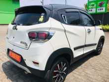 https://riyasewana.com/uploads/mahindra-kuv-100-11151337136.jpg