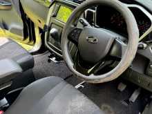 https://riyasewana.com/uploads/mahindra-kuv-31133554254.jpg