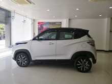 https://riyasewana.com/uploads/mahindra-kuv-7102214153.jpg