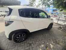 https://riyasewana.com/uploads/mahindra-kuv100-2021-518530512612.jpg