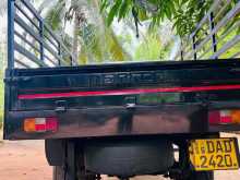 https://riyasewana.com/uploads/mahindra-mahindra-bolero-165123722162.jpg