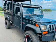 Mahindra Bolero Maxitruck 2012 SUV