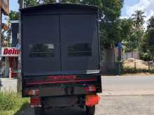 https://riyasewana.com/uploads/mahindra-mahindra-bolero-22044104043.jpg