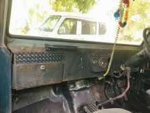 https://riyasewana.com/uploads/mahindra-maxi-41403384923.jpg
