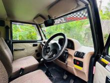 https://riyasewana.com/uploads/mahindra-maxi-sport-1314511824891.jpg