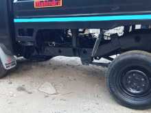 https://riyasewana.com/uploads/mahindra-maximo-2013-2521200912384.jpg