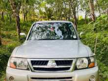 https://riyasewana.com/uploads/mahindra-mitsubishi-montero-10748074452.jpg