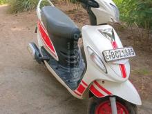 Mahindra Rodeo Uzo 2016 Motorbike