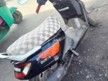 https://riyasewana.com/uploads/mahindra-scooter-3091718469369.jpg